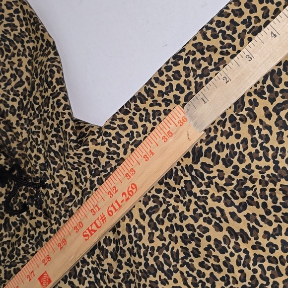 London Fog Cheetah Print Hooded Poncho One Size Fits Most - Picture 7 of 10